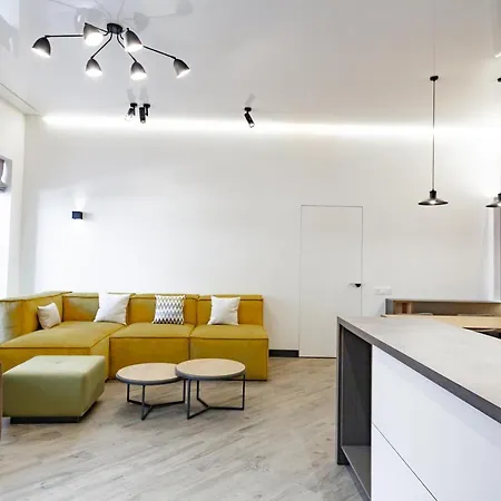 Duke Apartment *