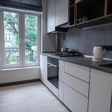 Duke Apartment